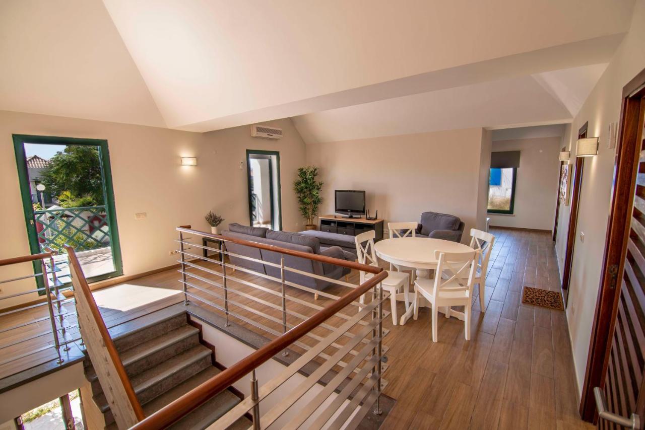 Holiday House In Elite Residential Area Of Faro Bagian luar foto
