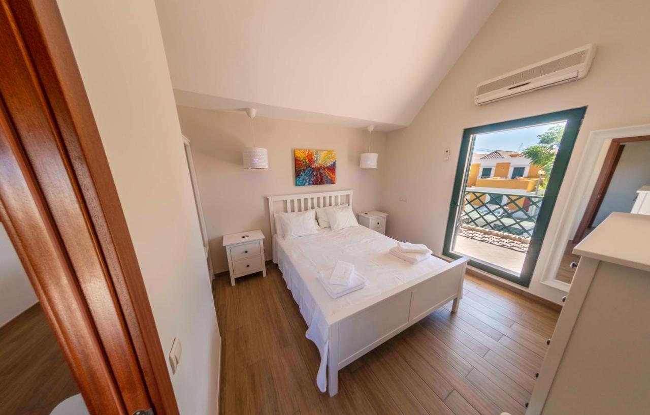 Holiday House In Elite Residential Area Of Faro Bagian luar foto